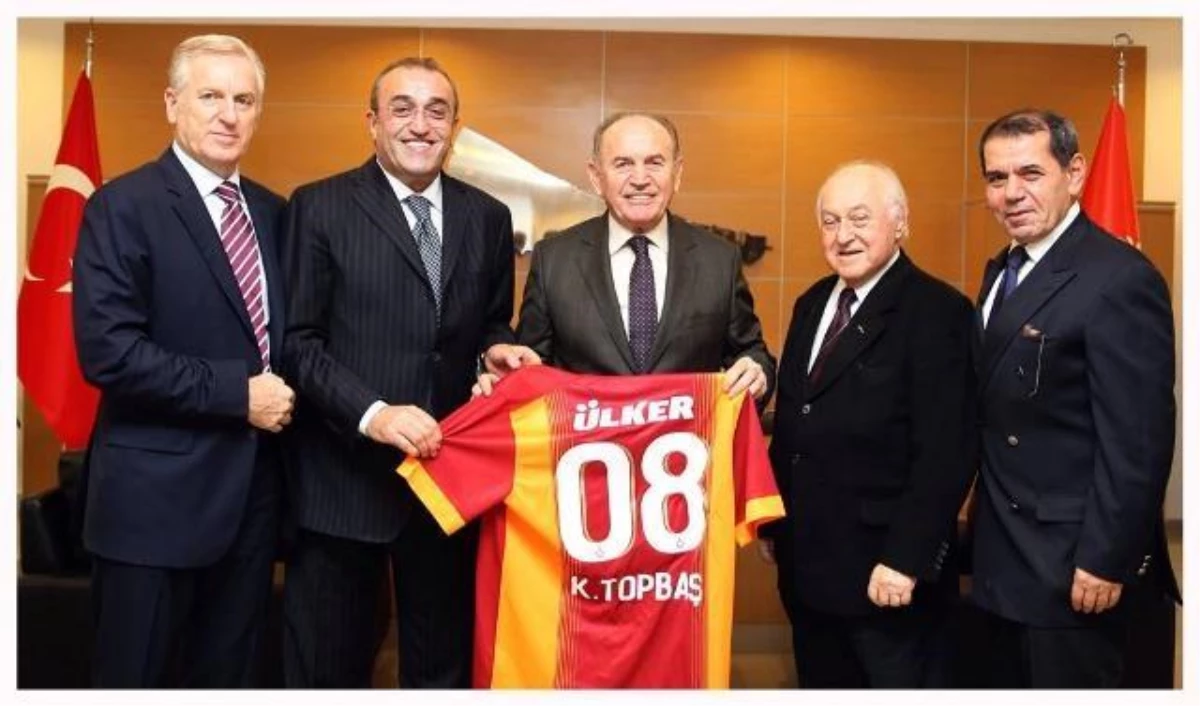 Galatasaray Başkanı Yarsuvat, Kadir Topbaş\'ı Ziyaret Etti