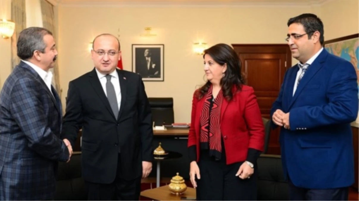 HDP Heyeti Başbakan Yardımcısı Akdoğan ile Görüşüyor