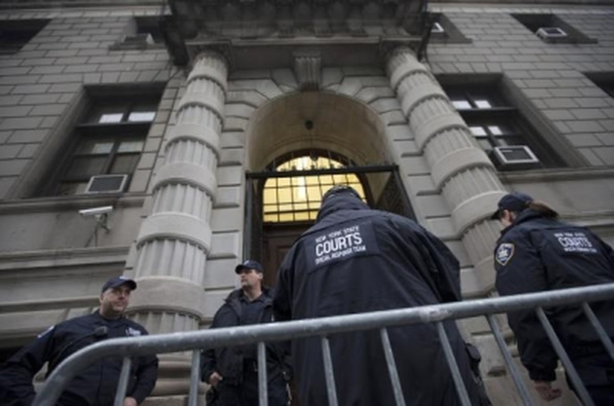New York\'ta Siyahinin Ölümüne Neden Olan Polise Takipsizlik Kararı
