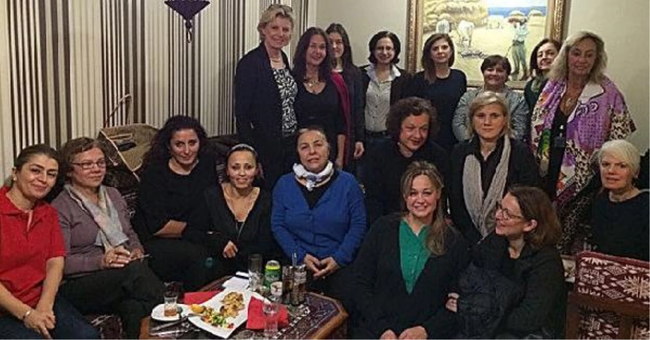 Türk-Alman Kadınlar Kulübü\'nde Seçim