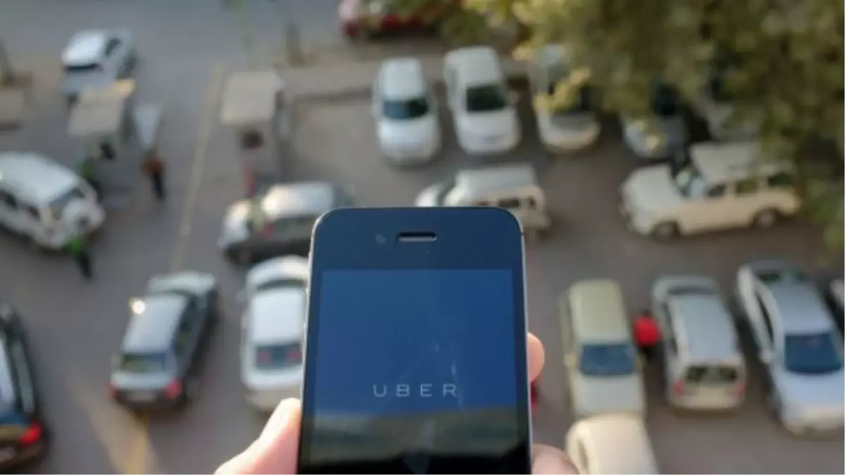 Yeni Delhi\'de Taksi Uygulaması "Uber"E Yasak