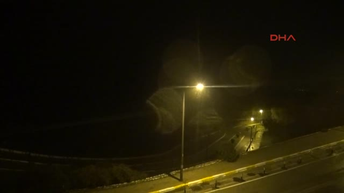 1 Antalya\'da Şiddetli Yağmur Nedeniyle Okullar Bir Gün Süreyle Tatil Edilkdi