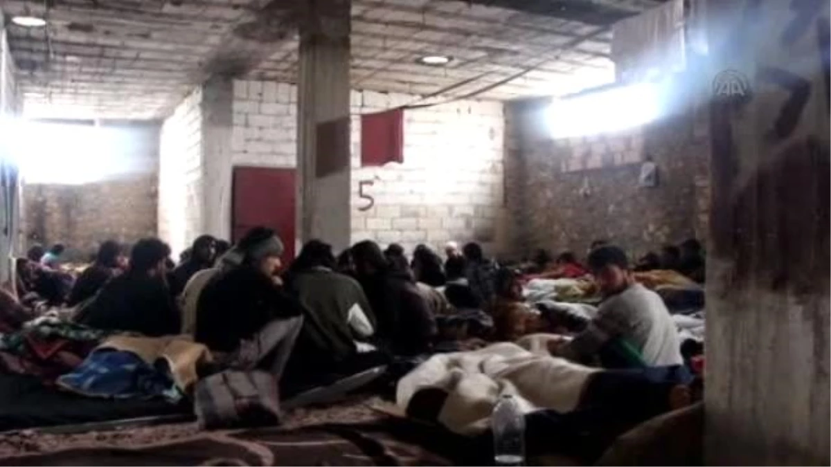Aa, Nusra Cephesi\'nin İdlib\'teki "Rehine Kampını" Görüntüledi