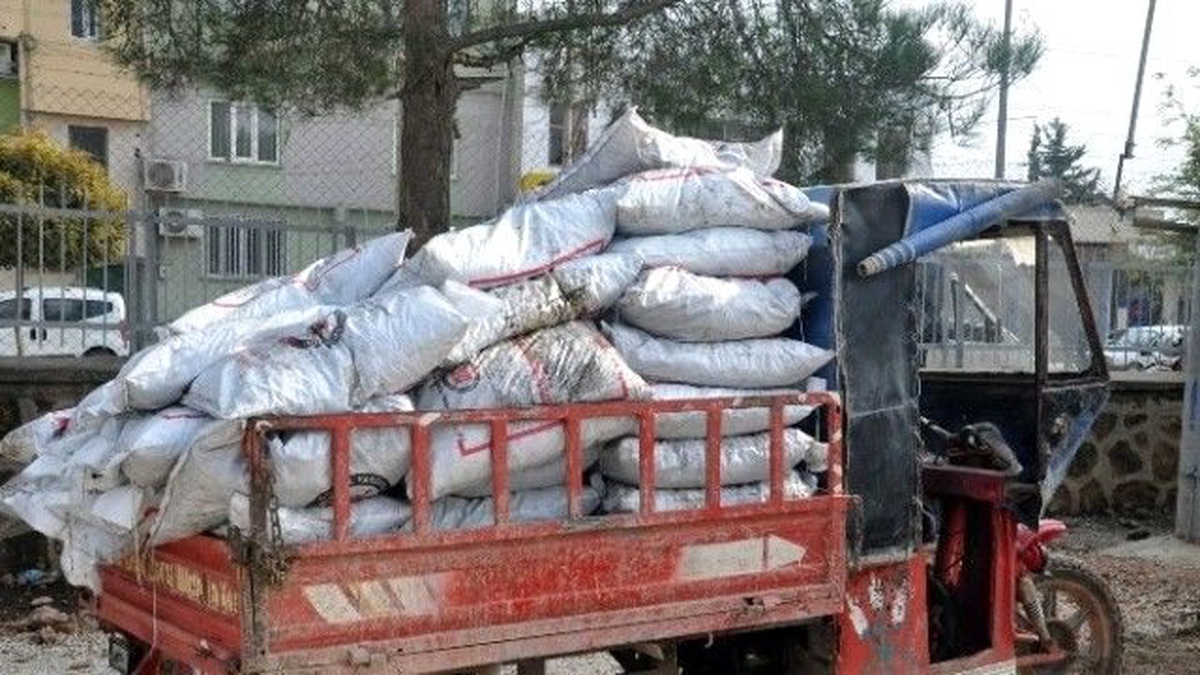 Akçakale SYDV Fakirlere Kömür Yardımına Başladı