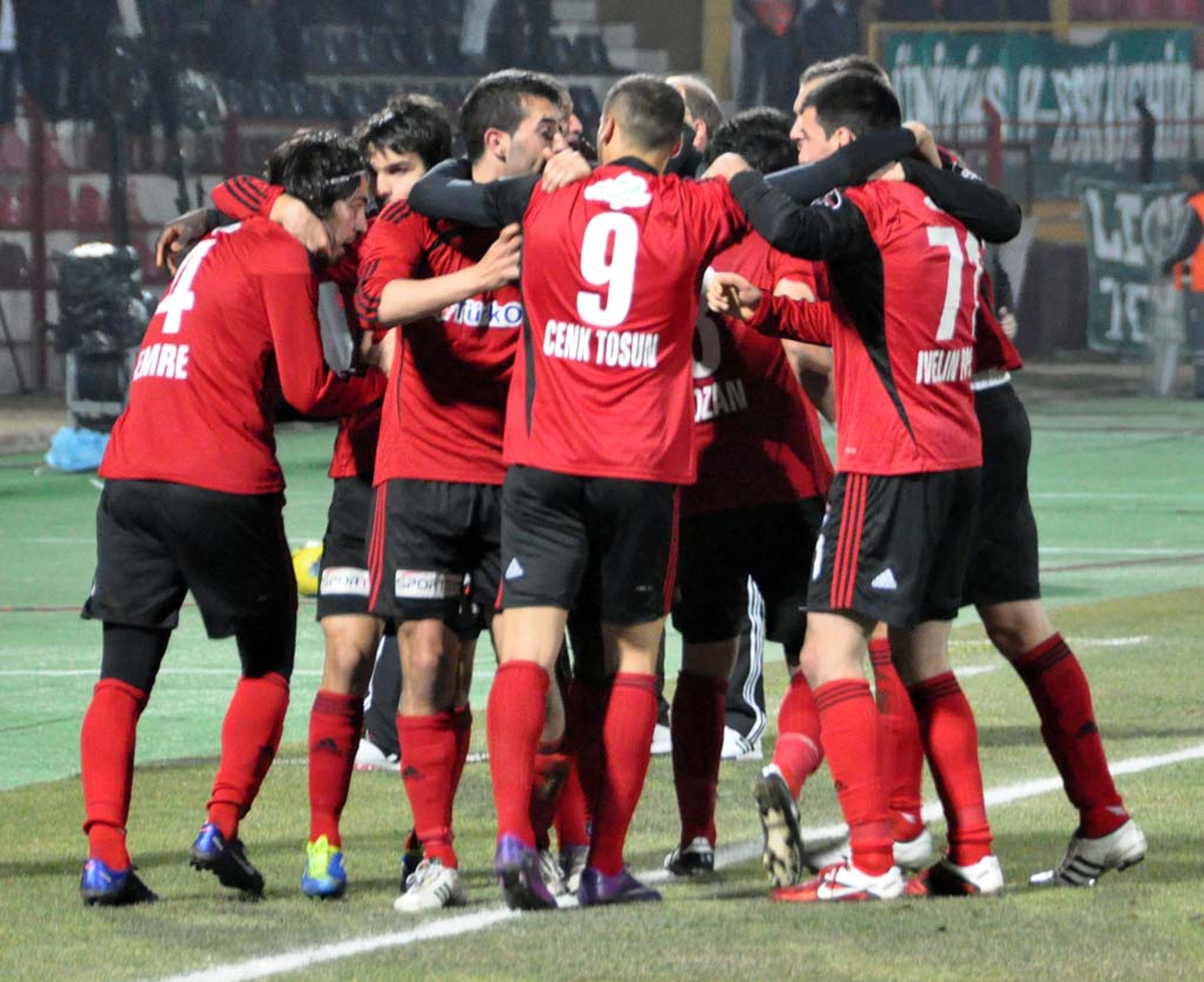 Gaziantepspor\'un Yüzü Deplasmanda Gülmüyor