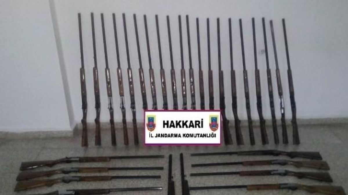 Hakkari\'de 30 Adet Av Tüfeği Ele Geçirildi