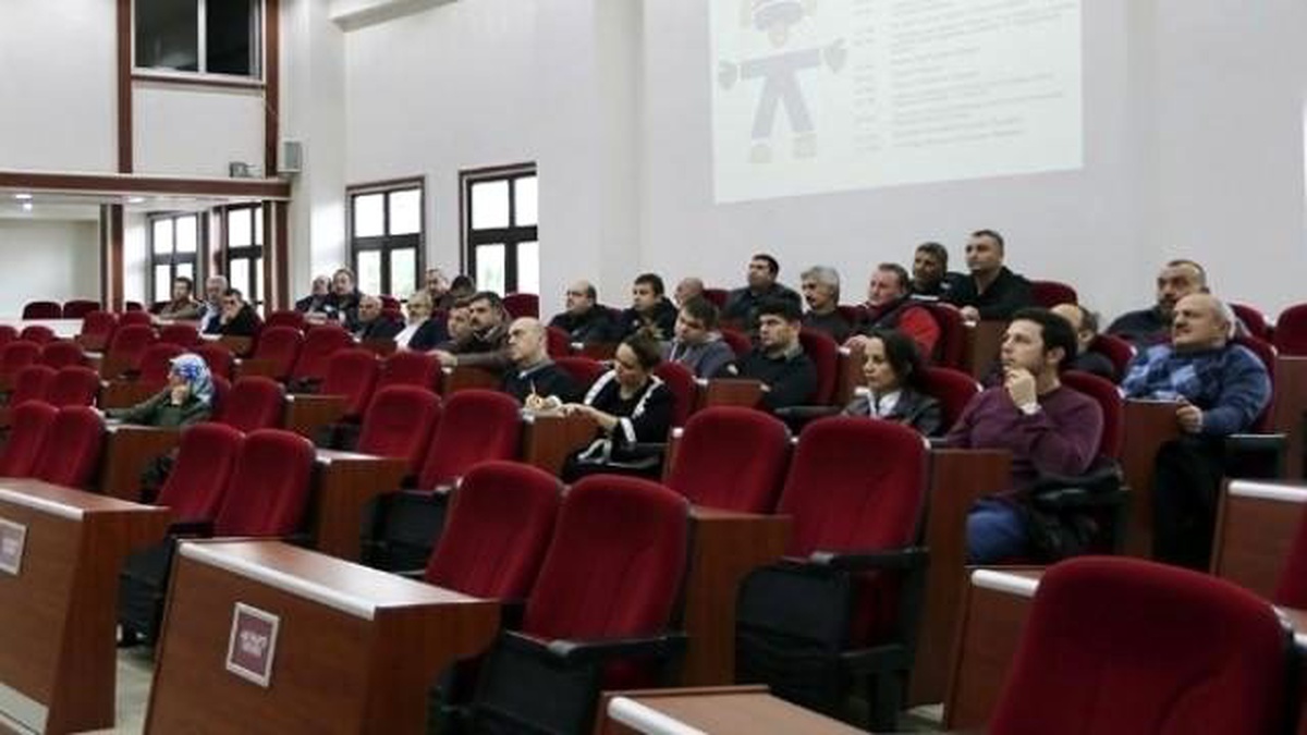 İş Güvenliği\' Konulu Seminer Büyükşehir Meclis Toplantı Salonu\'nda Gerçekleştirildi