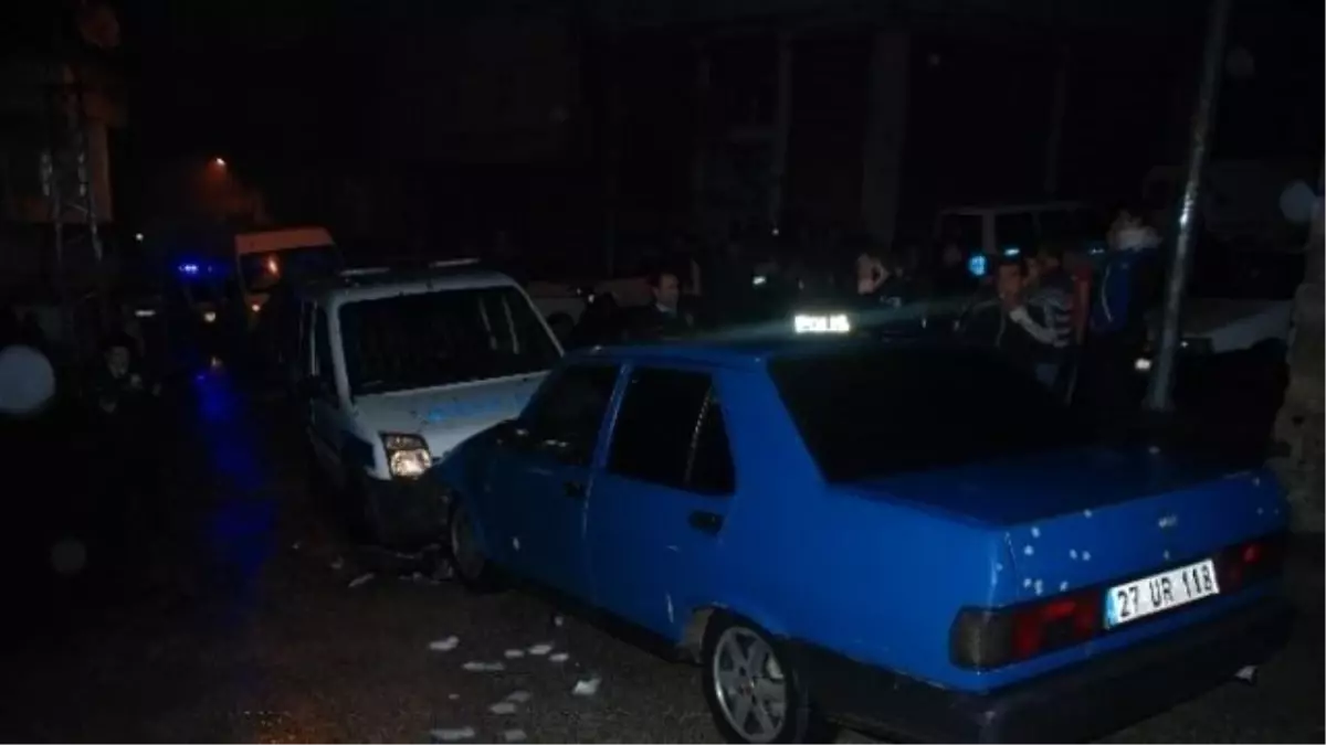 Polisten Kaçtı, Polis Aracına Çarptı