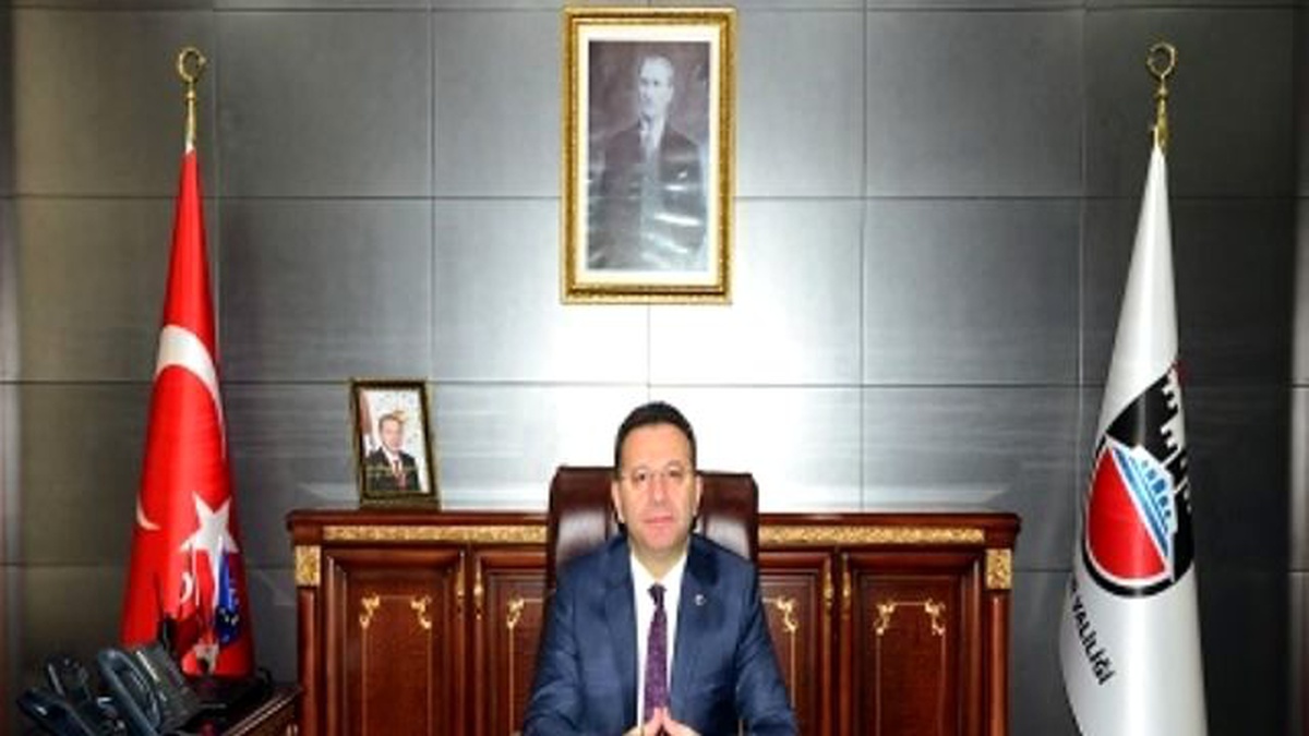 Vali Aksoy\'dan İnsan Hakları Günü Mesajı