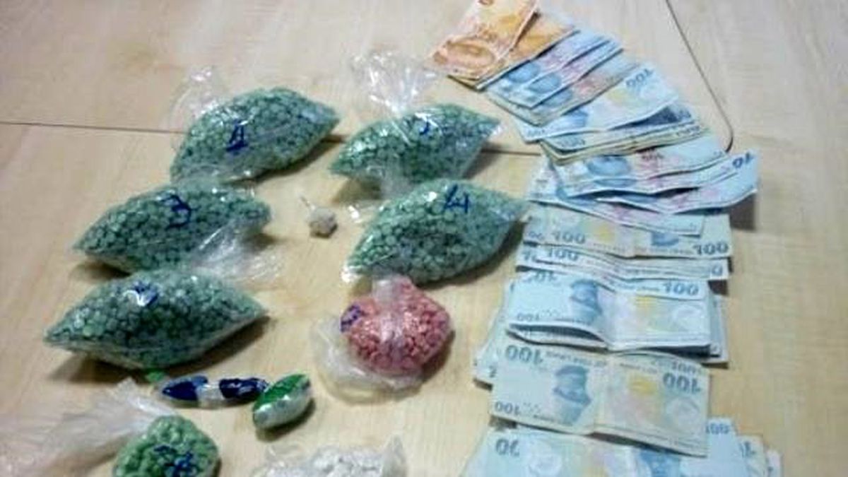 5 Bin 703 Adet Ecstacy Hap Ele Geçirildi