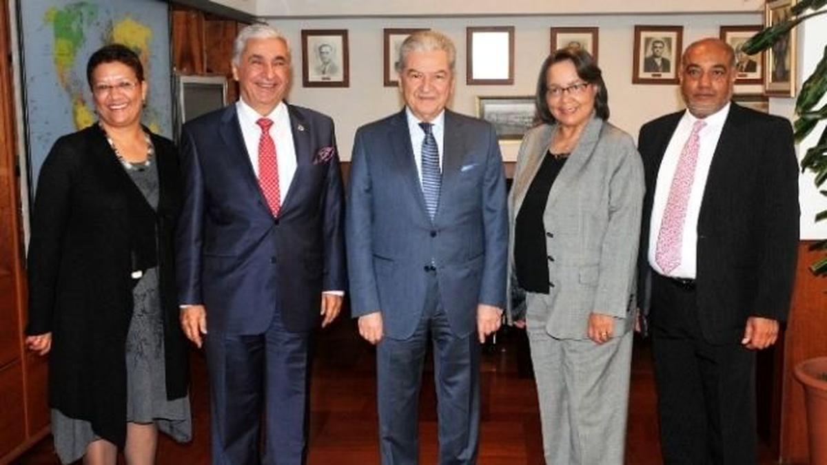 Demirtaş\'tan Cape Townlı İş Adamlarına İşbirliği Daveti