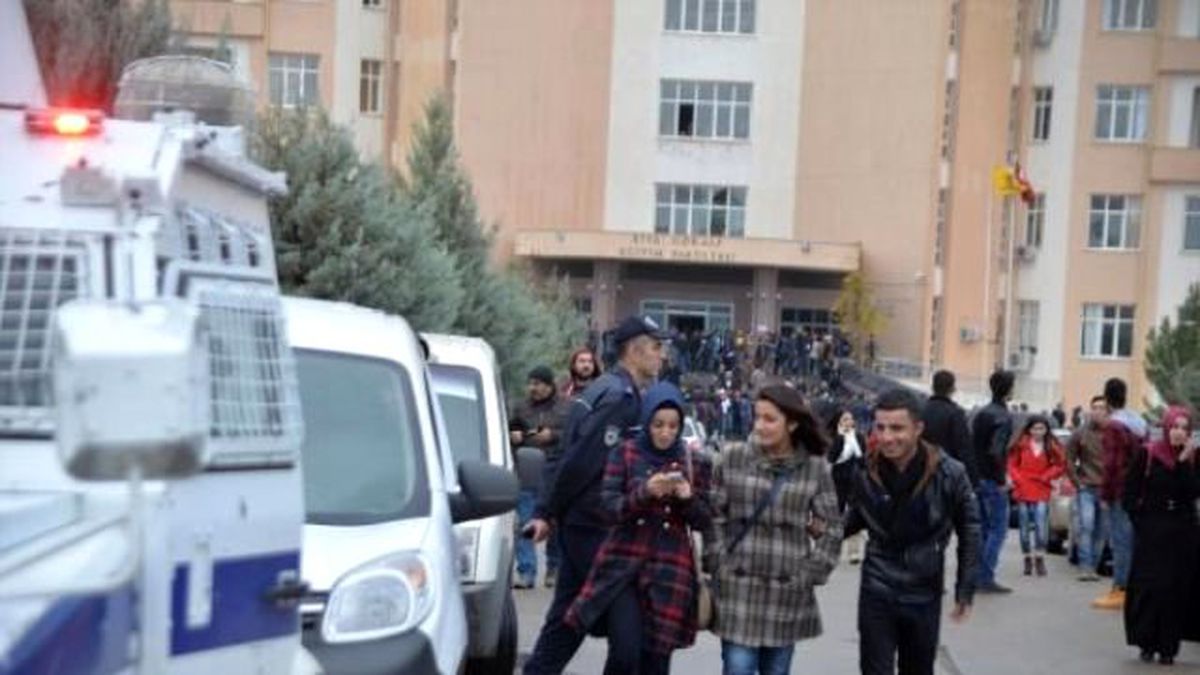 Dicle Üniversitesi\'nde Gerginlik