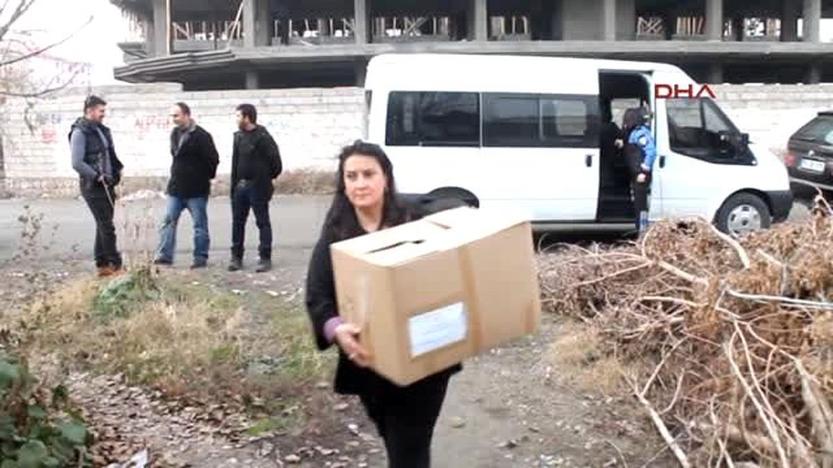 Iğdır Emniyet Müdürü Zor Durumdaki Aileye Sahip Çıktı