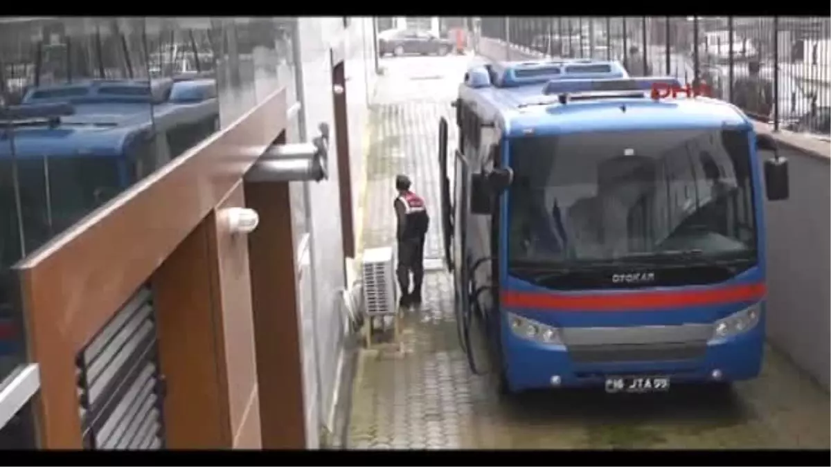 İnegöl Emlak Zengini Anne- Babasını Öldürdüren Sanık Hastaneye Sevk Edildi