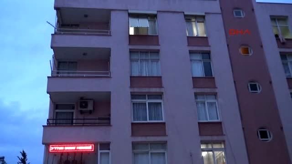 Adana\'da İntihar Eden Uzman Çavuş Toprağa Verildi
