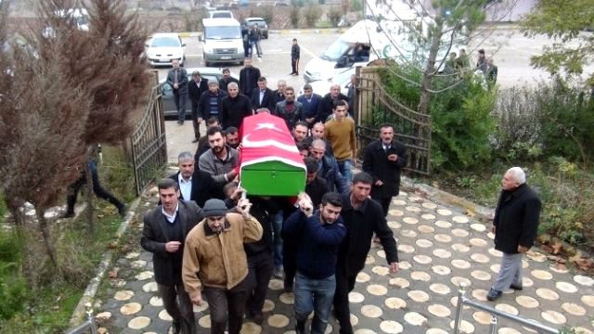 Kanserden Ölen Polis Memuru Toprağa Verildi