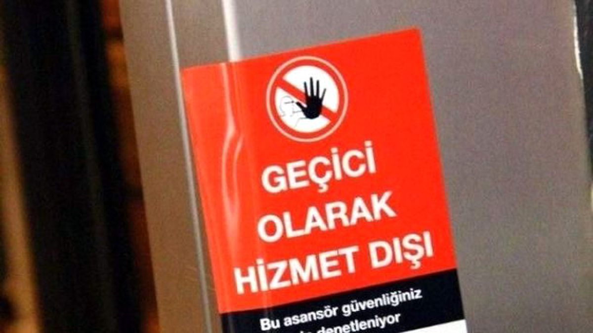 Kırmızı Etiketli Asansörlere Dikkat