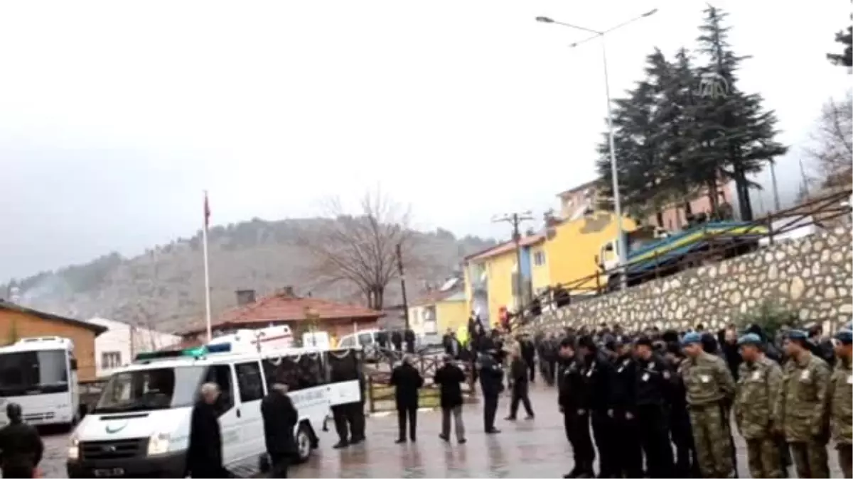 Su Kavgasında Şehit Edilen Köy Korucusu İçin Cenaze Töreni