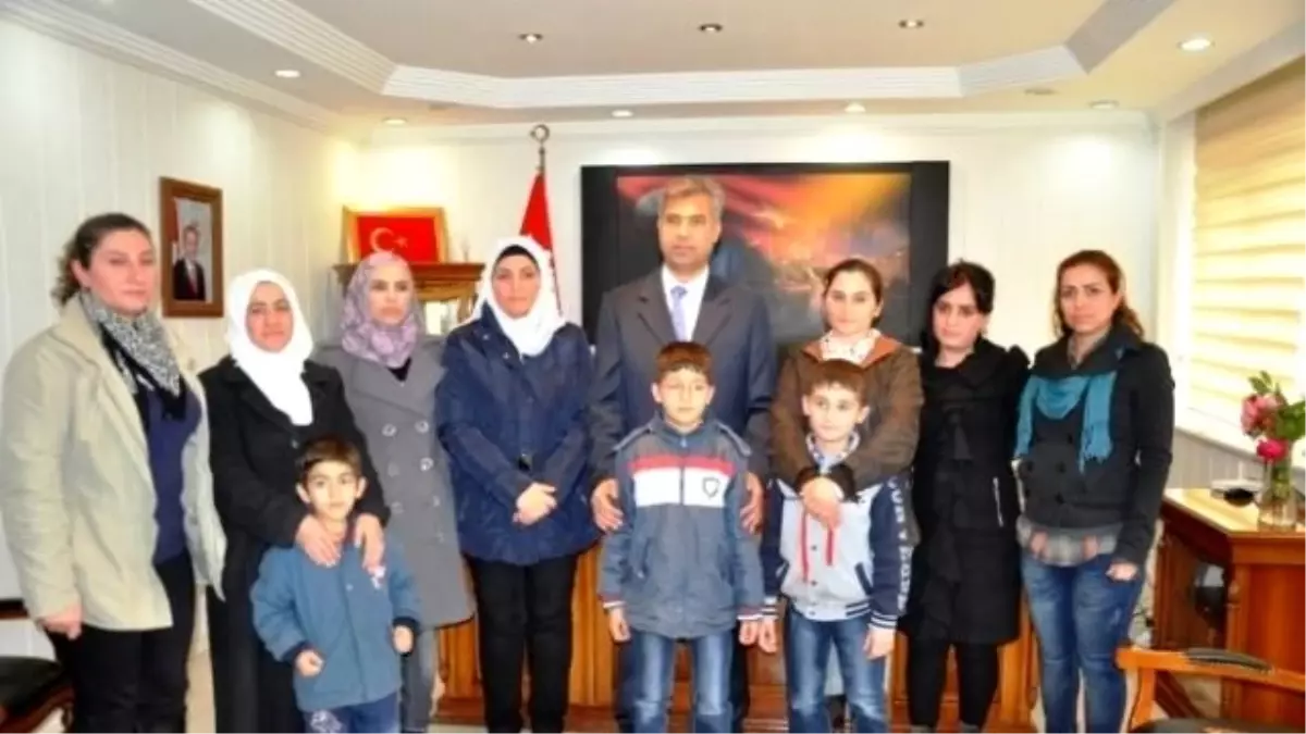 Suriyelilerden Kaymakam Erkal'a Ziyaret