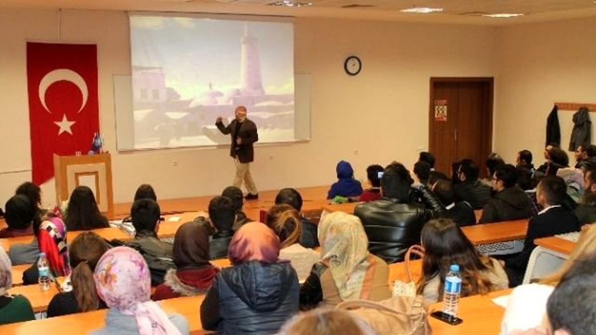Tarihçi-Yazar Talha Uğurluel\'den Selçuklu Eserlerini Anlattı