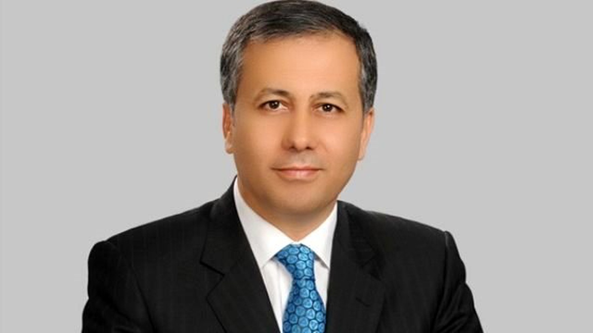 "Tüm İnsanlar Eşit Haklara Sahip Olarak Doğar"
