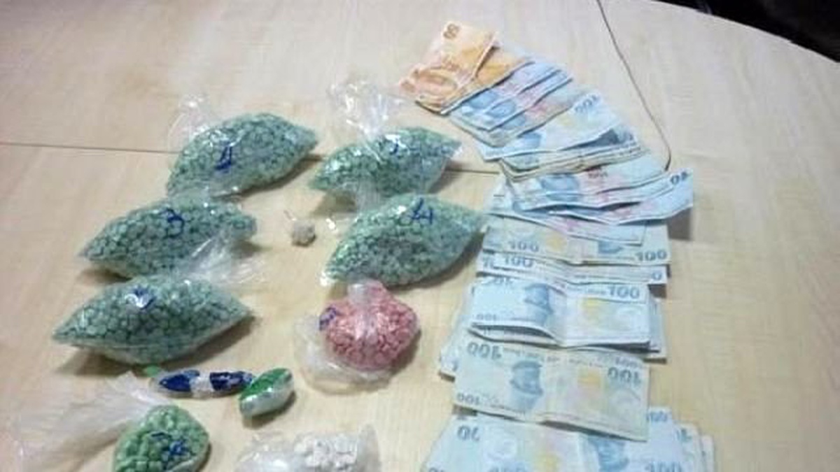 Uyuşturucu Hapla Yakalanan Zanlı Tutuklandı