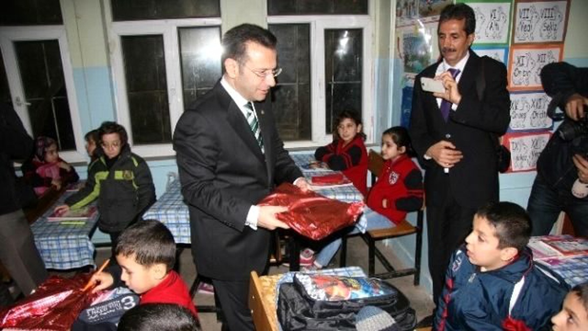 Vali Aksoy Suriyeli Çocukları Ziyaret Etti