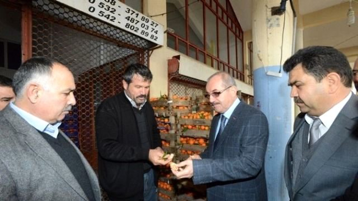 Denizli Valisi Kocatepe\'den Sebze Hali Esnafına Ziyaret