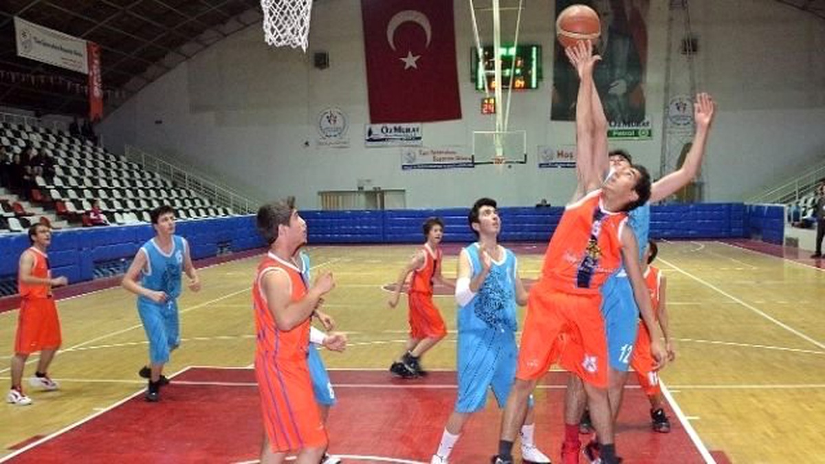 4 Kişi Oynadıkları Maçı Kazandılar