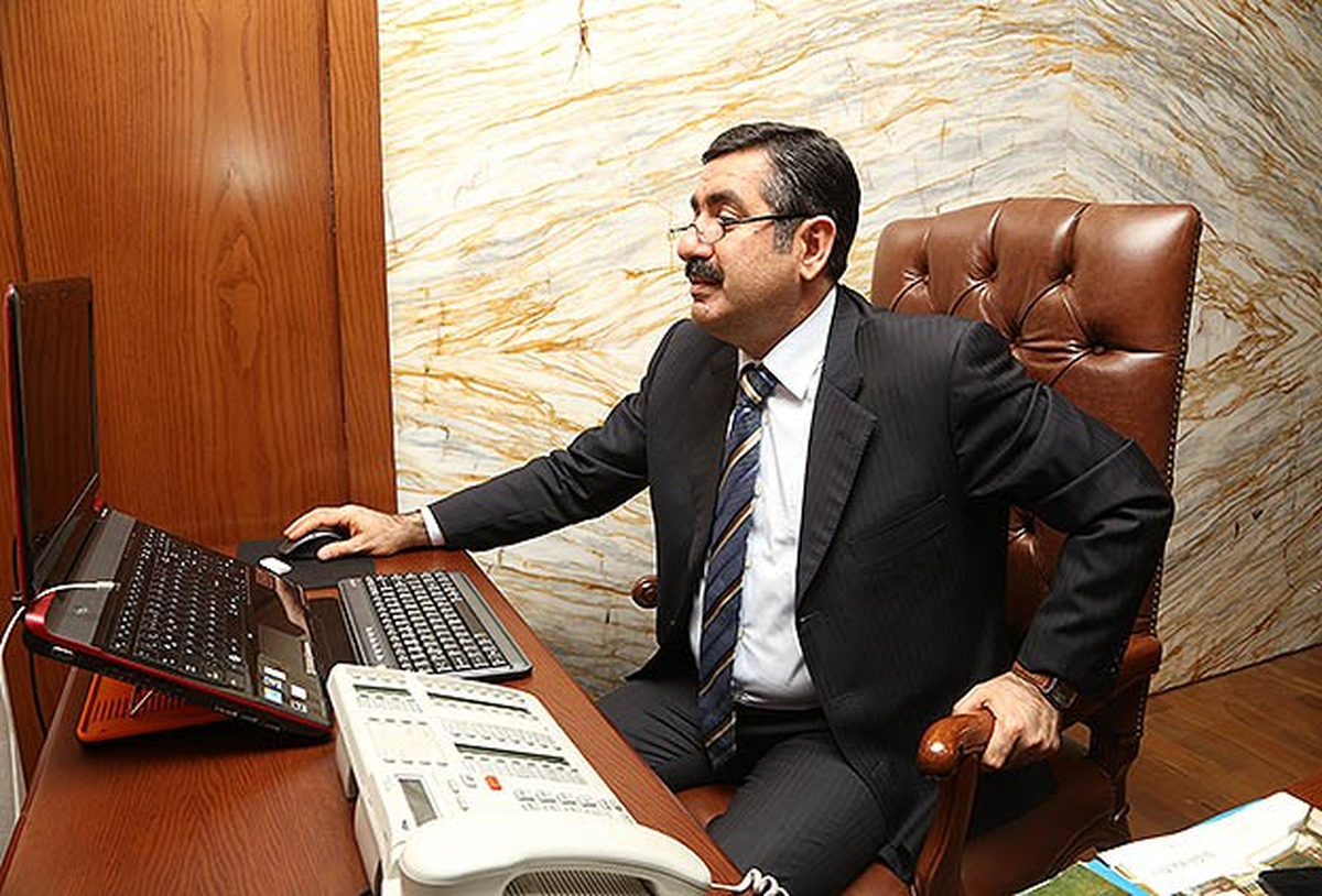 Van Valisi Doğan AA\'nın Yılın Fotoğrafı Oylamasına Katıldı