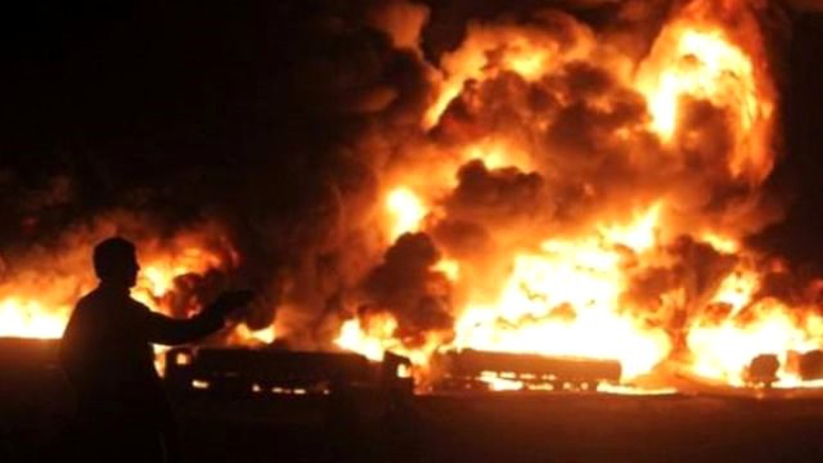Afganistan\'da İntihar Saldırısı: En Az 6 Asker Ölü
