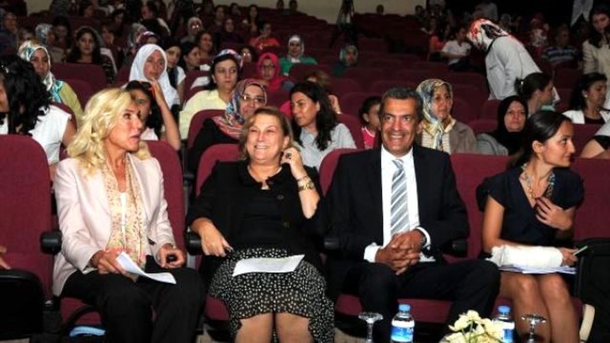 \'\'Başrolde Ödüllü Kadınlar Var\'\' Semineri Başladı