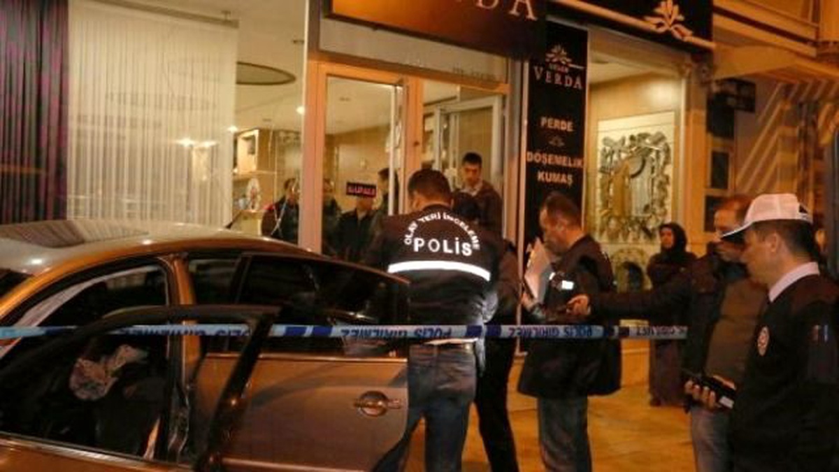 Bacağından Vurulan Sürücü Kaza Yaptı