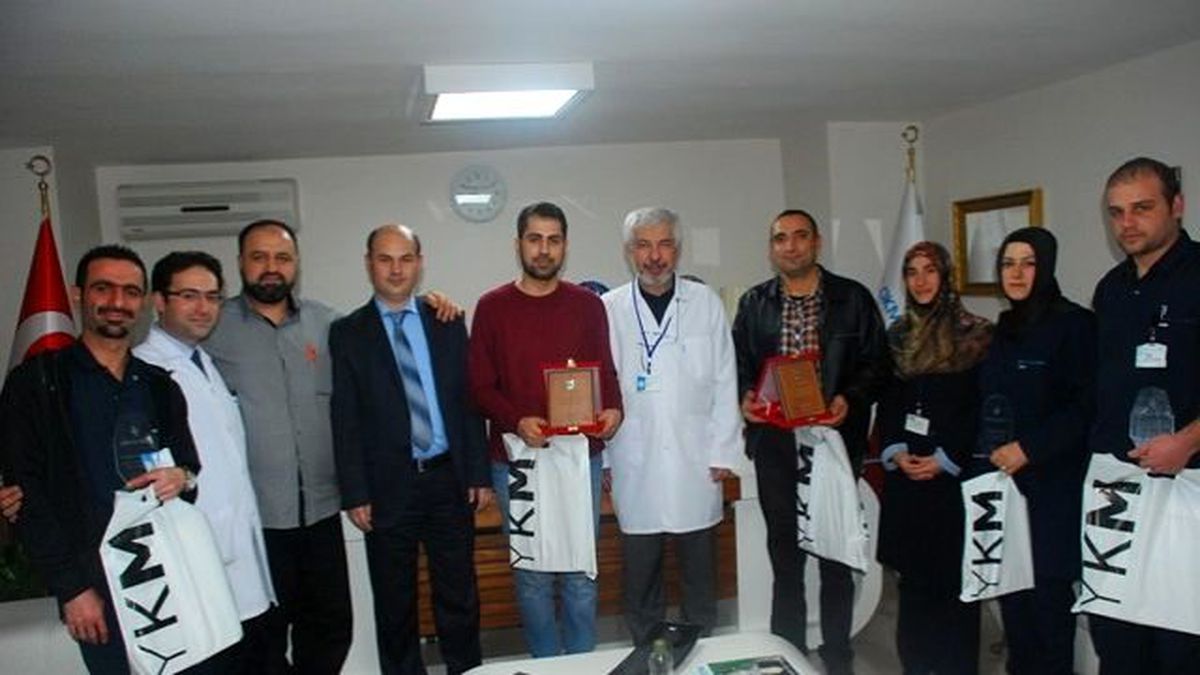 Başarılı Personele Plaket