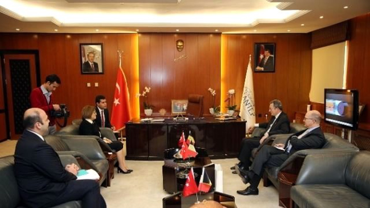 Belçika Büyükelçisi Trenteseau\'dan Başkan Şahin\'e Ziyaret