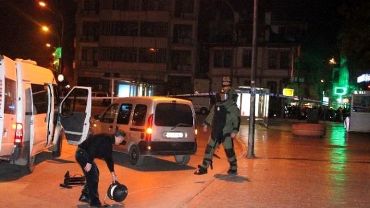 Konya\'nın En İşlek Caddesinde Şüpheli Çanta Paniği