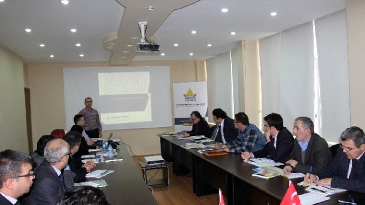 Kuzka Çatalzeytin\'de Proje Hazırlama Eğitimi Verdi