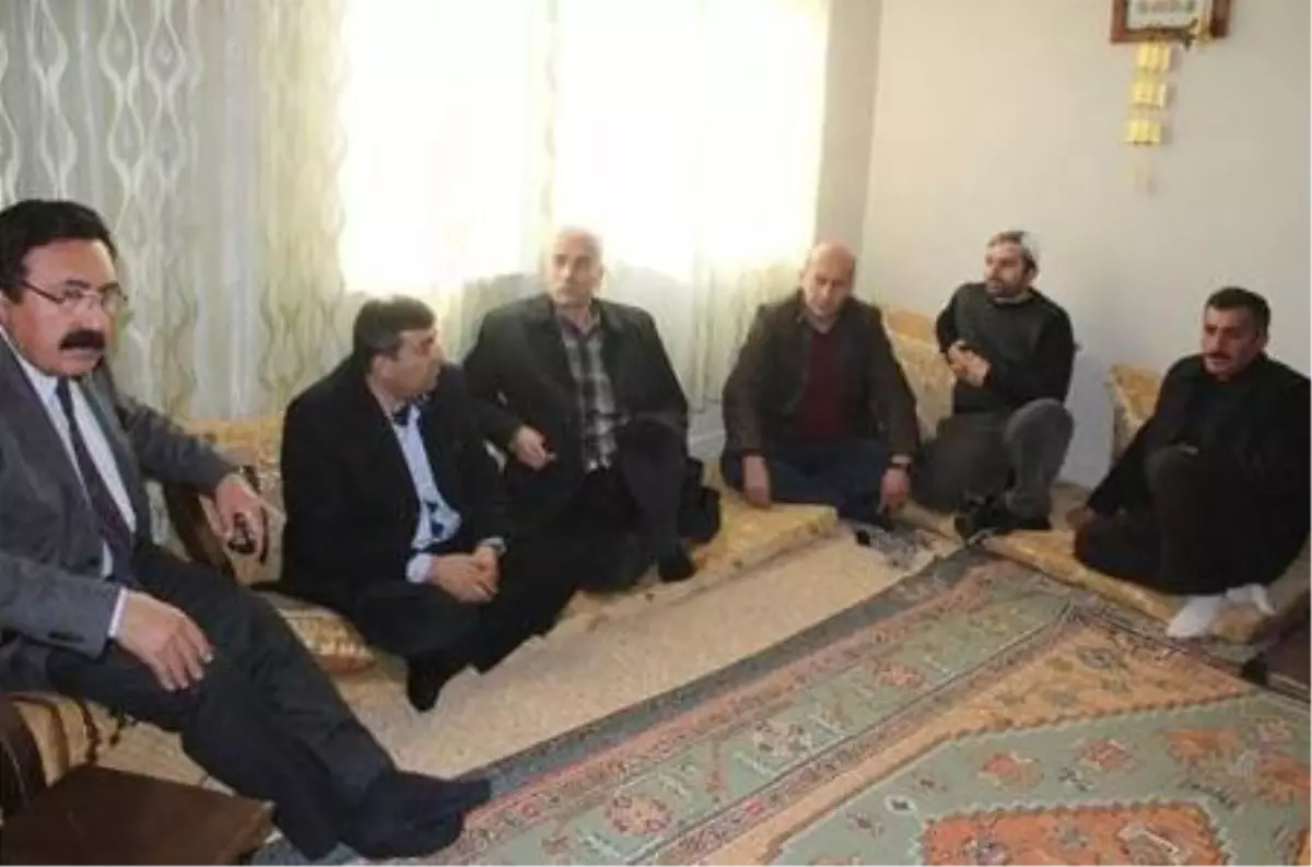 Milletvekili Canan Yaralı Gazeteciyi Ziyaret Etti
