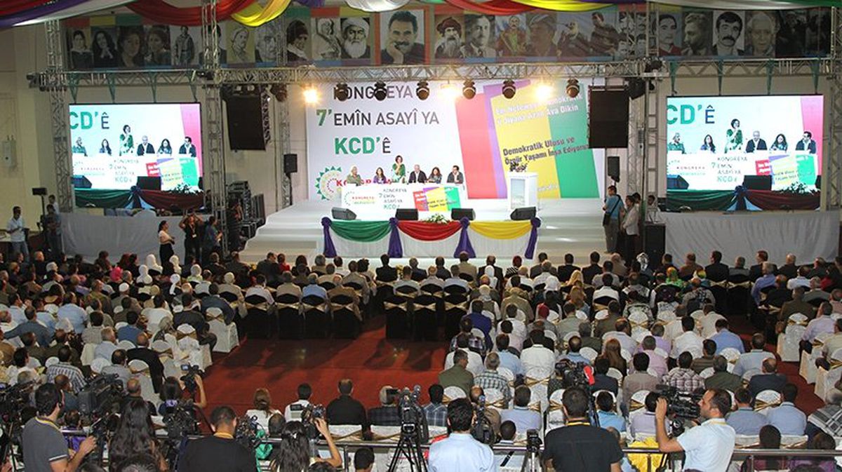Öcalan Uyardı, DTK 'Adalet Divanı'ndan Vazgeçti