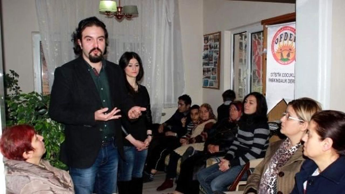 Otistik Çocuklara Müzik Eğitimi