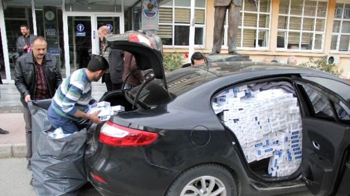 Otomobil Dolusu Kaçak Sigara Ele Geçti