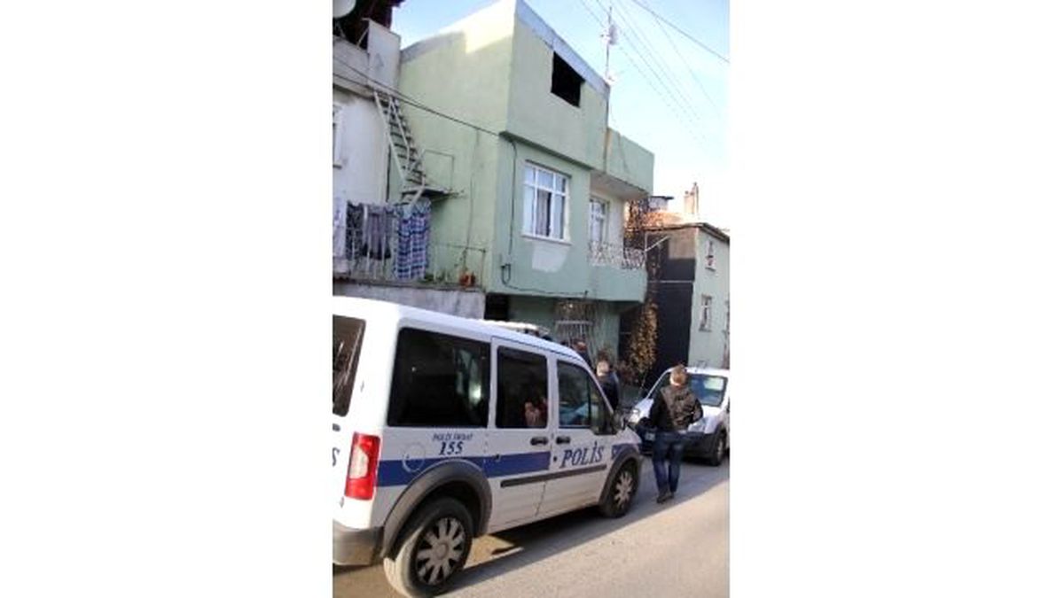 Özürlü Oğlu ile Yaşayan Kadın Evinde Ölü Bulundu