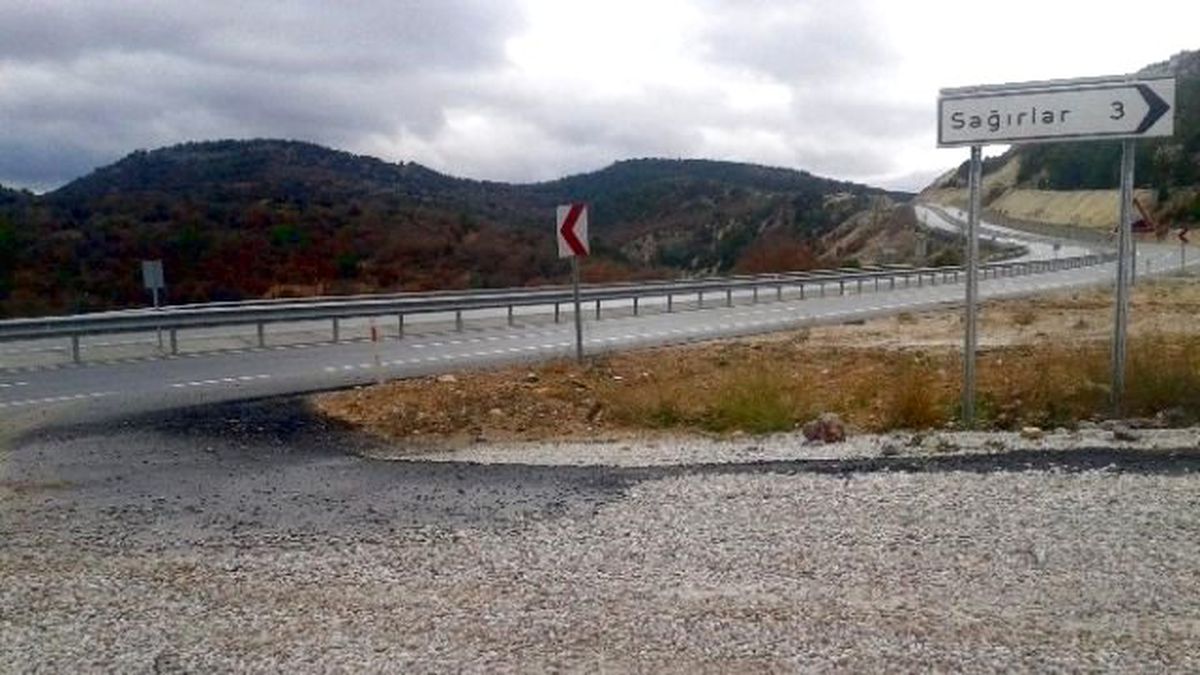 Sağırlar ve Koçak\'a Altgeçit