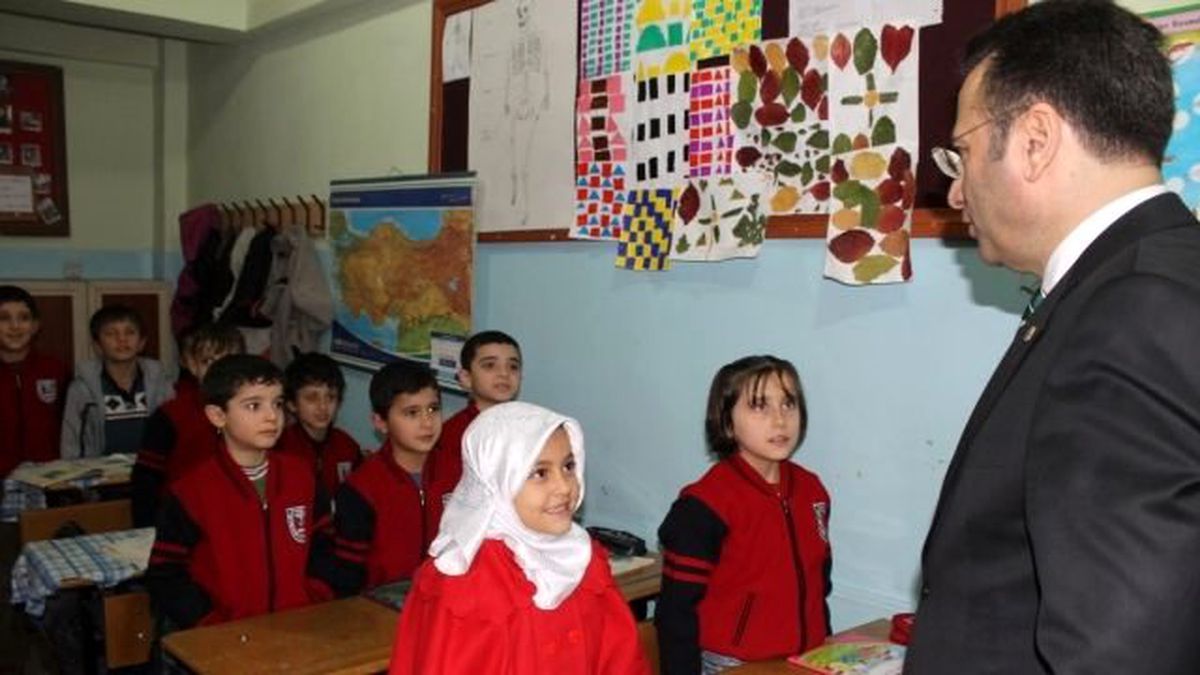 Diyarbakır Valisi Aksoy\'dan Suriyeli Çocuklara Ziyaret