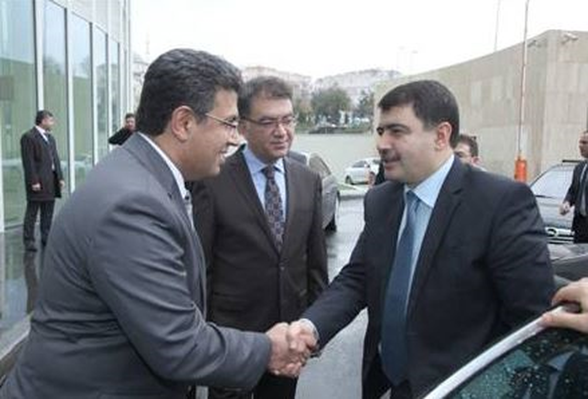 Vali Vasip Şahin\'den Başkan Karadeniz\'e Ziyaret