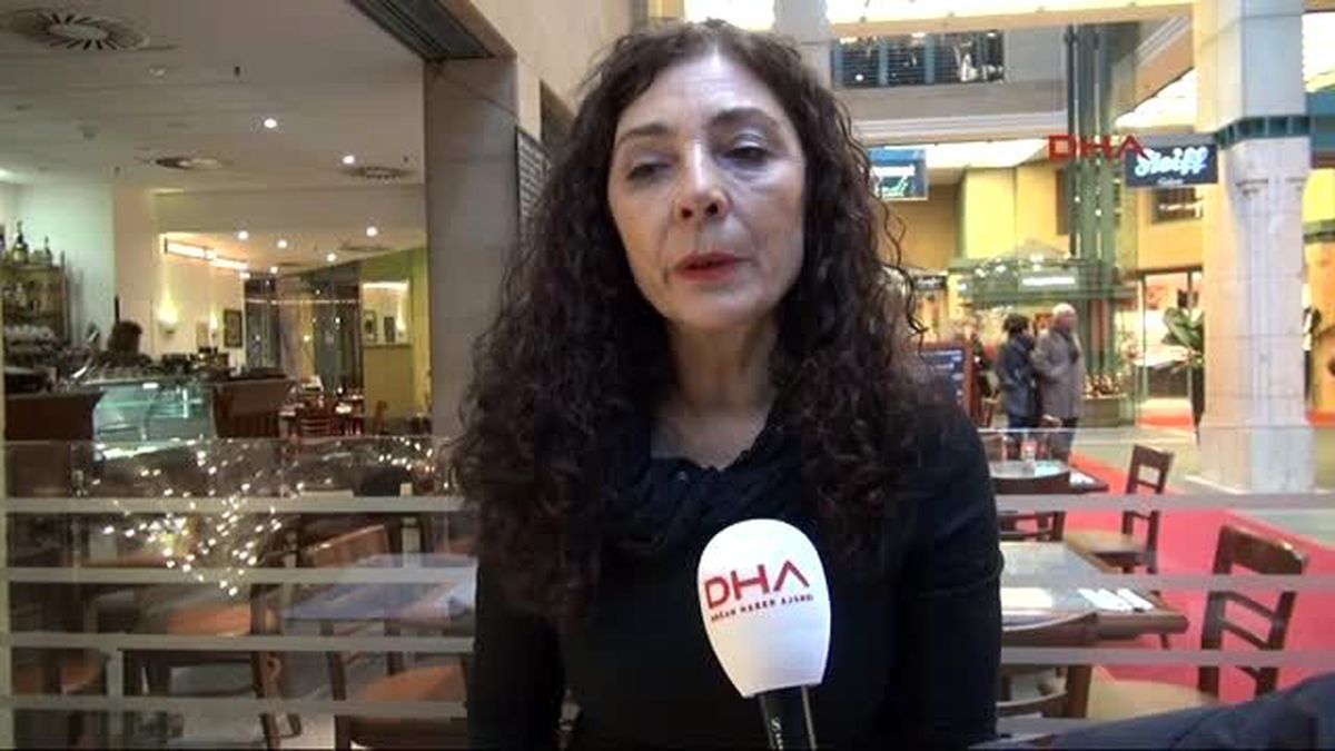 Almanya?da Ebru Sanatını Tanıtıyor