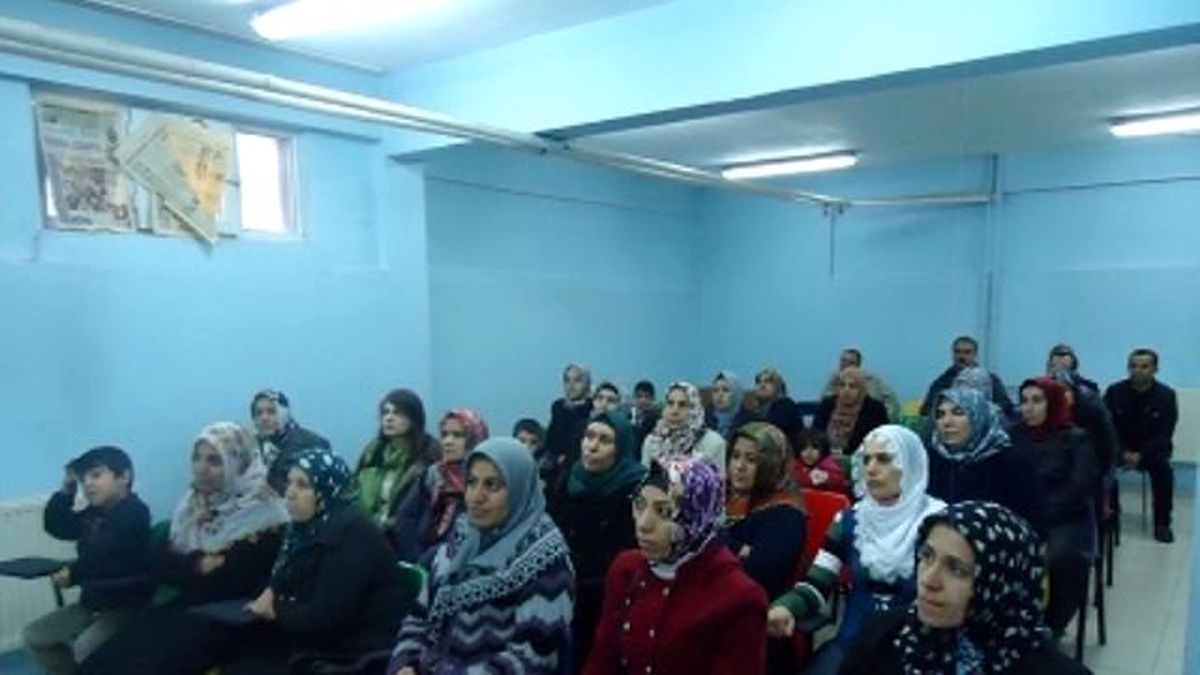 Bağlar Belediyesi Eğitim Destek Evi Aile Meclisleri Oluşturdu