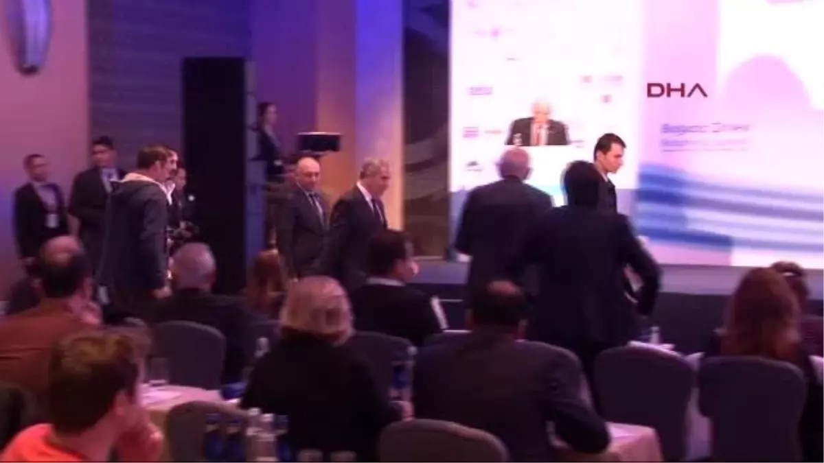 Başbakan Yardımcısı Bülent Arınç\'tan Önemli Mesajlar...