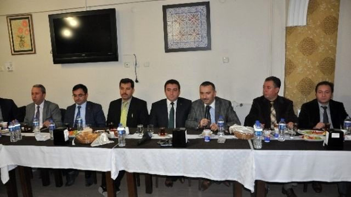 Başkan Bakıcı\'dan Yeni Atanan Okul Müdürleri Onuruna Yemek