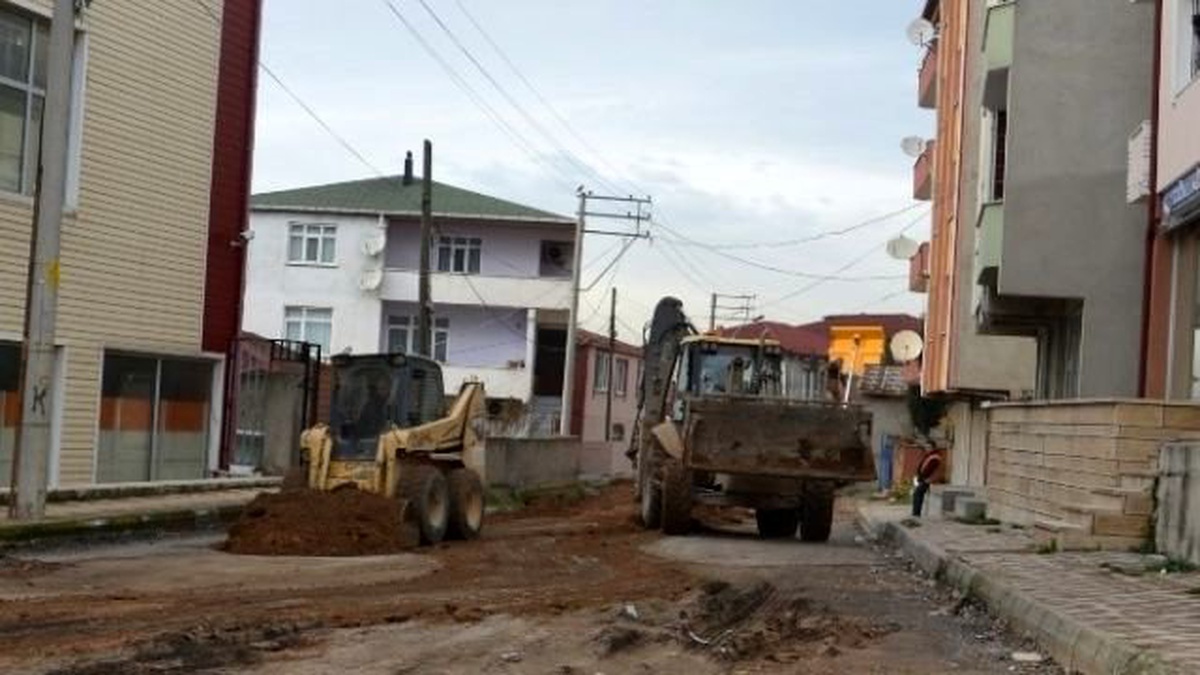 Dilovası Sokakları Asfalta Hazırlanıyor